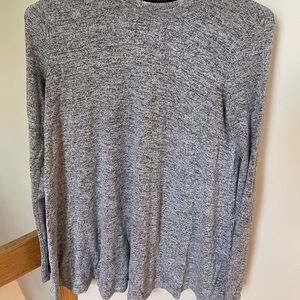 Grey crew neck long sleeve